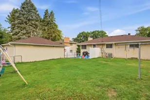 2226 Cardinal Pl, Saint Paul, MN 55119 - Photo 20