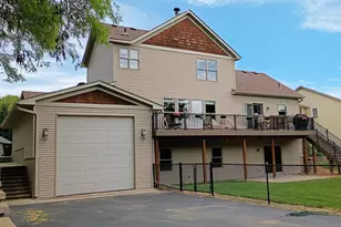 600 Topaz Ln, Hudson, WI 54016 - Photo 2