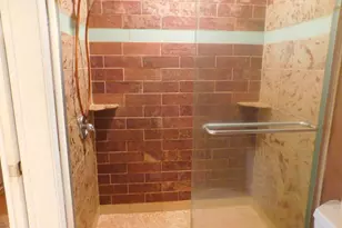2091 Oakridge St, Saint Paul, MN 55119 - Photo 16