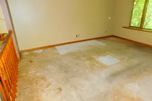 2091 Oakridge St, Saint Paul, MN 55119 - Photo 10