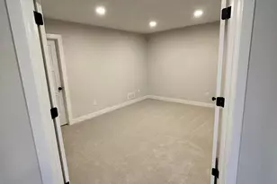 4048 Arbor Dr, Woodbury, MN 55129 - Photo 36