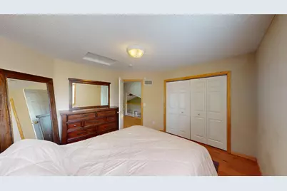 915 Kimberly Lane, Chanhassen, MN 55317 - Photo 34