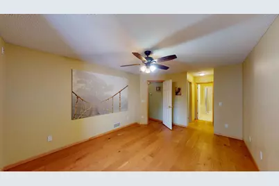 915 Kimberly Lane, Chanhassen, MN 55317 - Photo 24