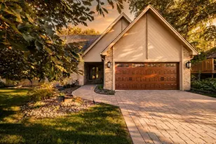 6507 Gleason Ct, Edina, MN 55436 - Photo 2
