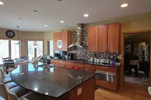 171 Red Oaks Dr, Vadnais Heights, MN 55127 - Photo 2