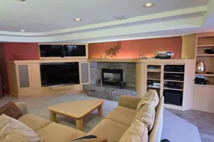 171 Red Oaks Dr, Vadnais Heights, MN 55127 - Photo 16