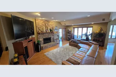 171 Red Oaks Drive, Vadnais Heights, MN 55127 - Photo 4