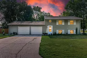6124 Gettysburg Ave N, New Hope, MN 55428 - Photo 1