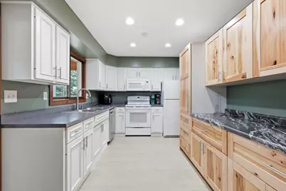 9424 70th Street S, Sabin, MN 56580 - Photo 8