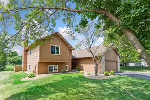 8585 Chanhassen Hills Dr S, Chanhassen, MN 55317 - Photo 32