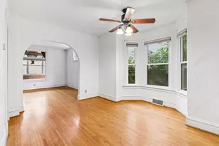 894 Beech St, Saint Paul, MN 55106 - Photo 14