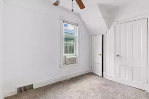 894 Beech St, Saint Paul, MN 55106 - Photo 20