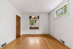 894 Beech St, Saint Paul, MN 55106 - Photo 10