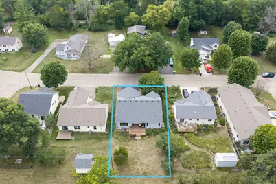 1317 7th Street N, Cannon Falls, MN 55009 - Photo 2