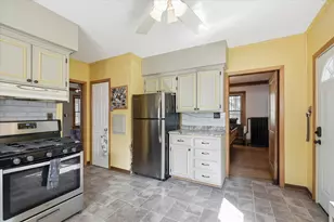 252 Stevens Street W, Saint Paul, MN 55107 - Photo 14