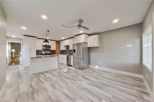 812 14th Ave NE, Rochester, MN 55906 - Photo 12