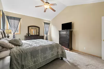 4737 Zane Avenue N, Crystal, MN 55429 - Photo 16