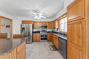 190 Benson Dr, Lewiston, MN 55952 - Photo 6
