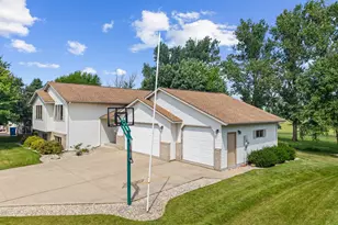 190 Benson Dr, Lewiston, MN 55952 - Photo 30