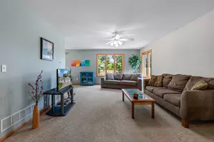 190 Benson Dr, Lewiston, MN 55952 - Photo 4