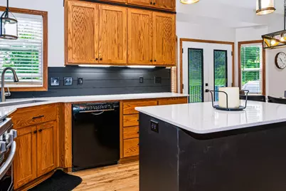1121 Jasmine Lane, Jordan, MN 55352 - Photo 18
