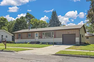 109 12th St NW, Faribault, MN 55021 - Photo 1