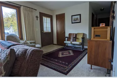 109 12th Street NW, Faribault, MN 55021 - Photo 4