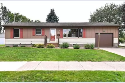 109 12th Street NW, Faribault, MN 55021 - Photo 1