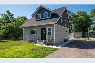 724 E Broadway Street, Monticello, MN 55362 - Photo 2