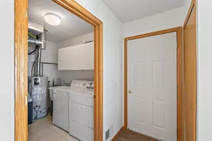 10478 Bay View Ln, Woodbury, MN 55129 - Photo 38