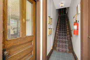 330 4th St NE, Minneapolis, MN 55413 - Photo 2