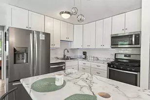 9601 Lonsdale Cir, Minnetonka, MN 55305 - Photo 1