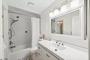 9601 Lonsdale Cir, Minnetonka, MN 55305 - Photo 18