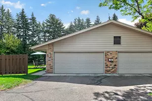 9601 Lonsdale Cir, Minnetonka, MN 55305 - Photo 24