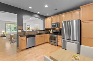 11159 Kinsley St, Eden Prairie, MN 55344 - Photo 14