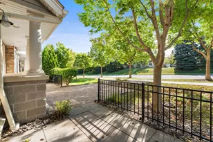 11159 Kinsley St, Eden Prairie, MN 55344 - Photo 52