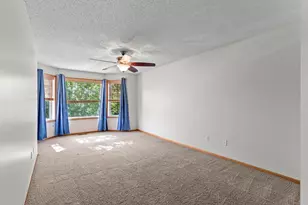 11159 Kinsley St, Eden Prairie, MN 55344 - Photo 24