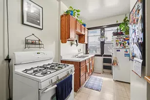 2720 Grand Ave S, Minneapolis, MN 55408 - Photo 2