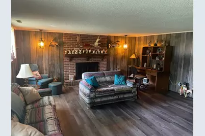 381 Morrison Street E, Motley, MN 56466 - Photo 12