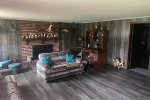 381 Morrison St E, Motley, MN 56466 - Photo 10