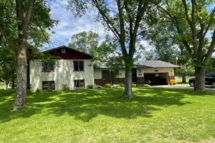 381 Morrison St E, Motley, MN 56466 - Photo 24