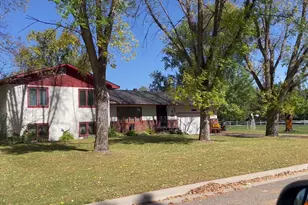 381 Morrison St E, Motley, MN 56466 - Photo 2