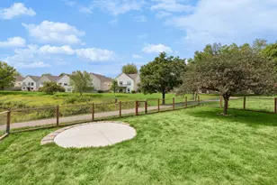 15105 Dupont Path, Apple Valley, MN 55124 - Photo 44