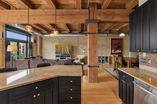 607 Washington Ave S, Minneapolis, MN 55415 - Photo 2