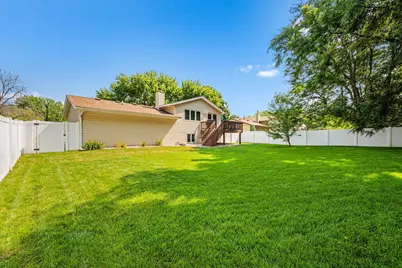 717 Dresden Drive, Chaska, MN 55318 - Photo 20
