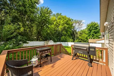 717 Dresden Drive, Chaska, MN 55318 - Photo 18