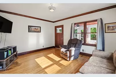 302 Elm Avenue SW, Montgomery, MN 56069 - Photo 4
