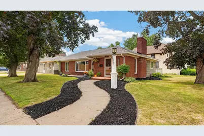 305 7th Street SW, Pine City, MN 55063 - Photo 1
