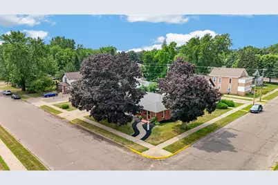 305 7th Street SW, Pine City, MN 55063 - Photo 2