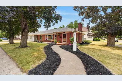 305 7th Street SW, Pine City, MN 55063 - Photo 1